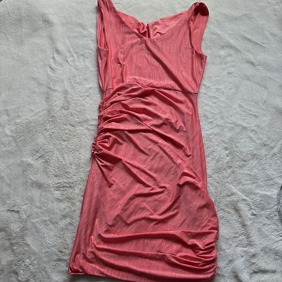 Le Château Coral Ruched Cowl Neck Mini Dress Size Medium - Picture 4 of 7